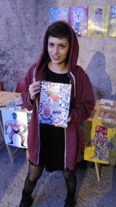 Ritardo con Gestopo Propaganda davanti al nostro banchetto